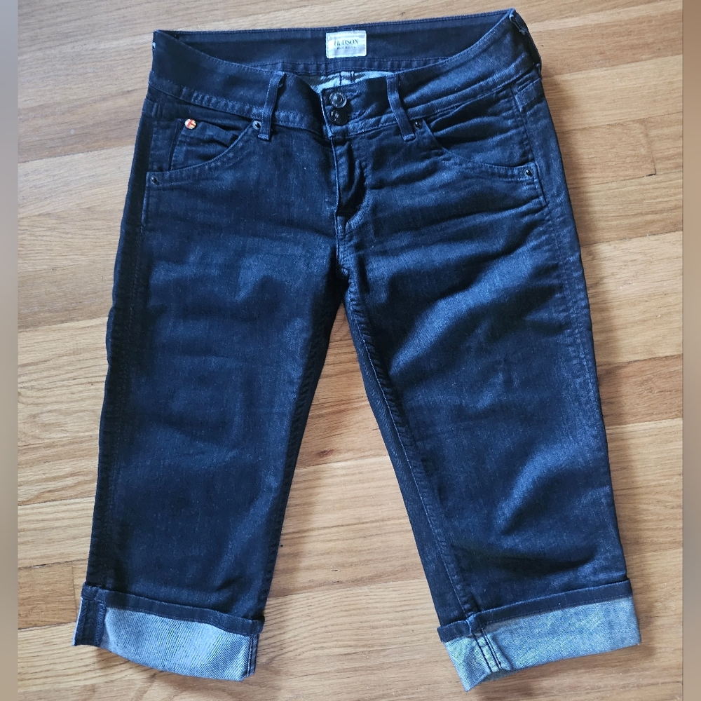 Hudson Malibu Cap Cuffed Capri Low Rise Jean with Point Pockets Size 26" Waist